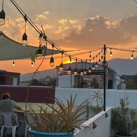 Monkey Toe Guesthouse Τσιάνγκ Μάι Εξωτερικό φωτογραφία