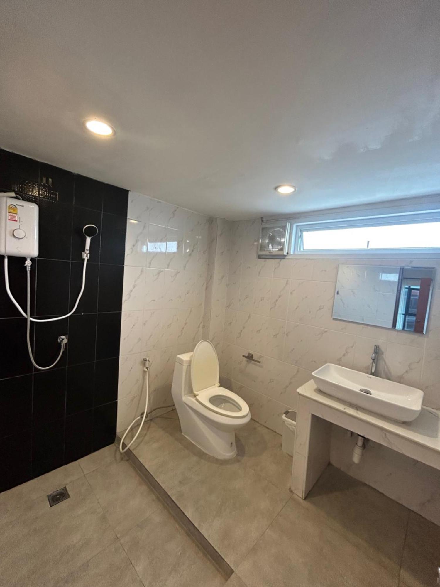 Monkey Toe Guesthouse Τσιάνγκ Μάι Εξωτερικό φωτογραφία